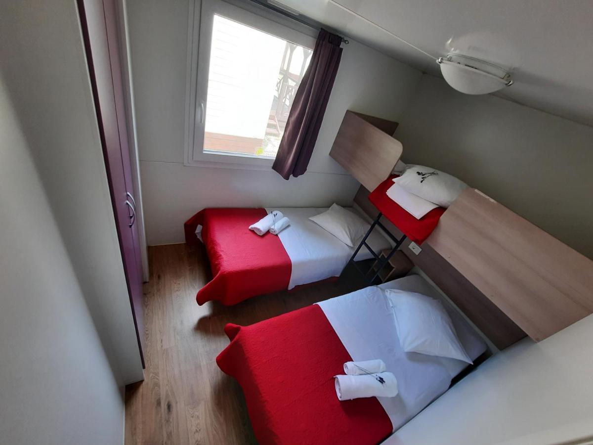 Hotel Kamp Rujno Starigrad Paklenica Esterno foto