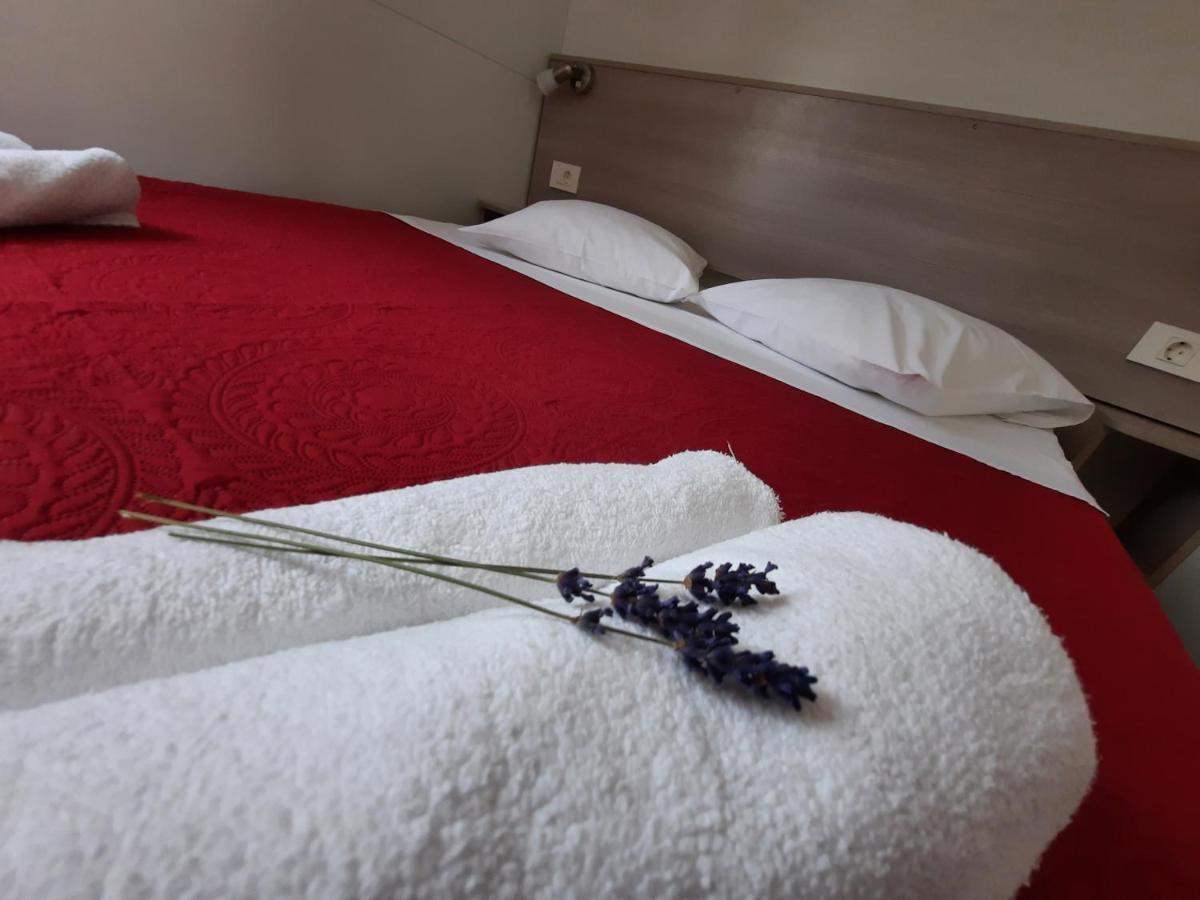 Hotel Kamp Rujno Starigrad Paklenica Esterno foto