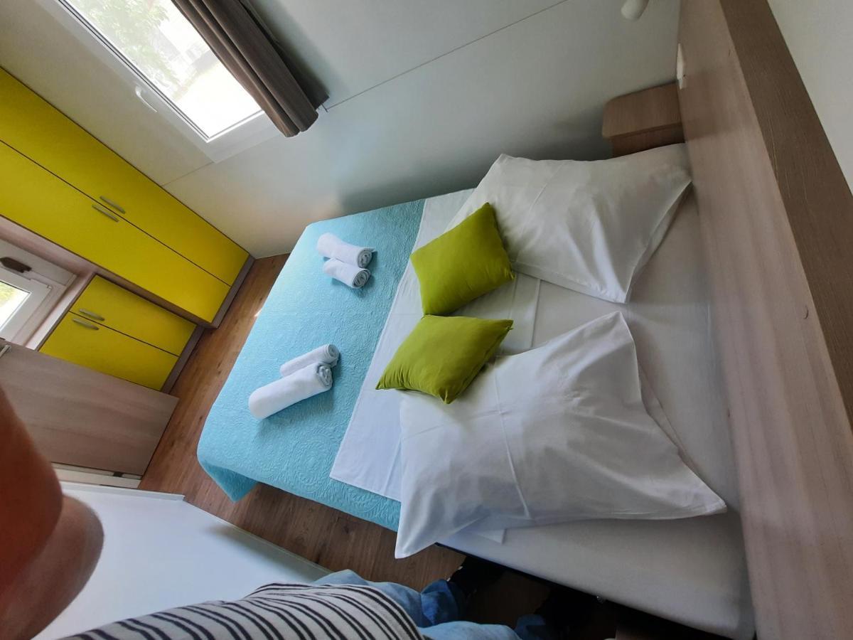 Hotel Kamp Rujno Starigrad Paklenica Esterno foto