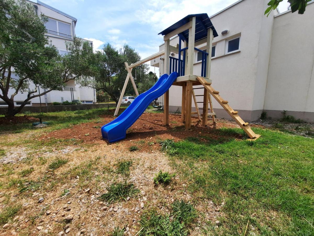 Hotel Kamp Rujno Starigrad Paklenica Esterno foto